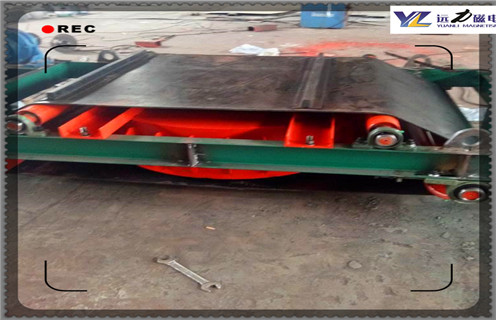 自卸式電磁除鐵器，貴州自卸式電磁除鐵器_如何卸鐵國家標準安裝工作視頻_貴州自卸式電磁除鐵器型號