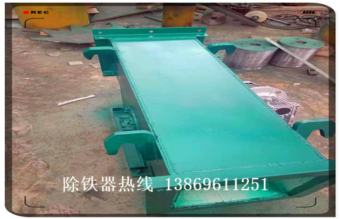 管道除鐵器，內(nèi)蒙古管道除鐵器_遠力內(nèi)蒙古管道除鐵器應用安裝示意圖型12000高斯_可定制工作原理 