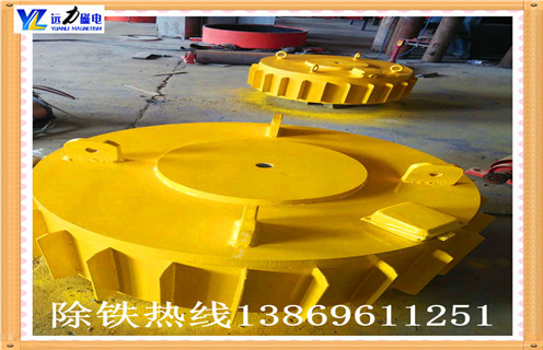 輸送帶式電磁除鐵器，山西輸送帶式電磁鐵除鐵器_規格型號_山西輸送帶式電磁鐵除鐵器安裝效果適用范圍的工作原理 